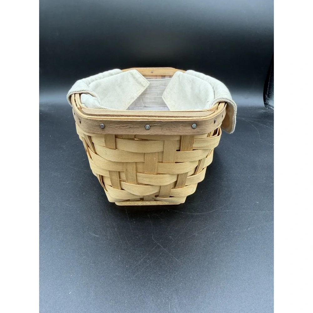 🧺Longaberger 2006 Heartwood Bread Basket–Embroidered Flax Liner & Hard Protect